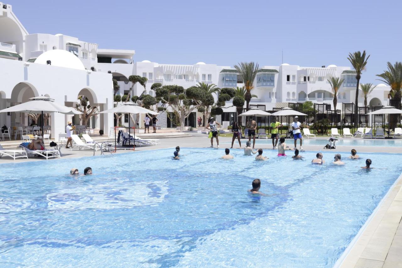 The Mirage Resort & Spa Hammamet Eksteriør bilde A swimming pool in Tunisia